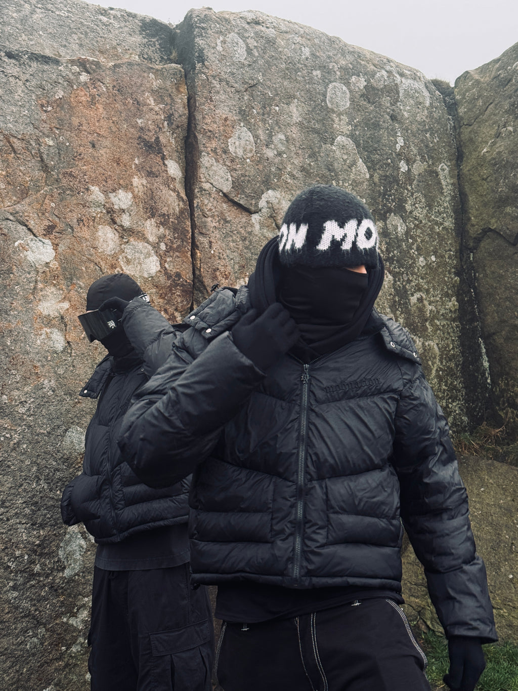 BLACK ALPACA BEANIE