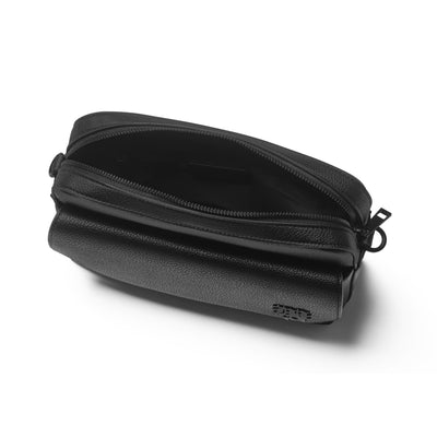 ESSENTIAL MESSENGER BAG