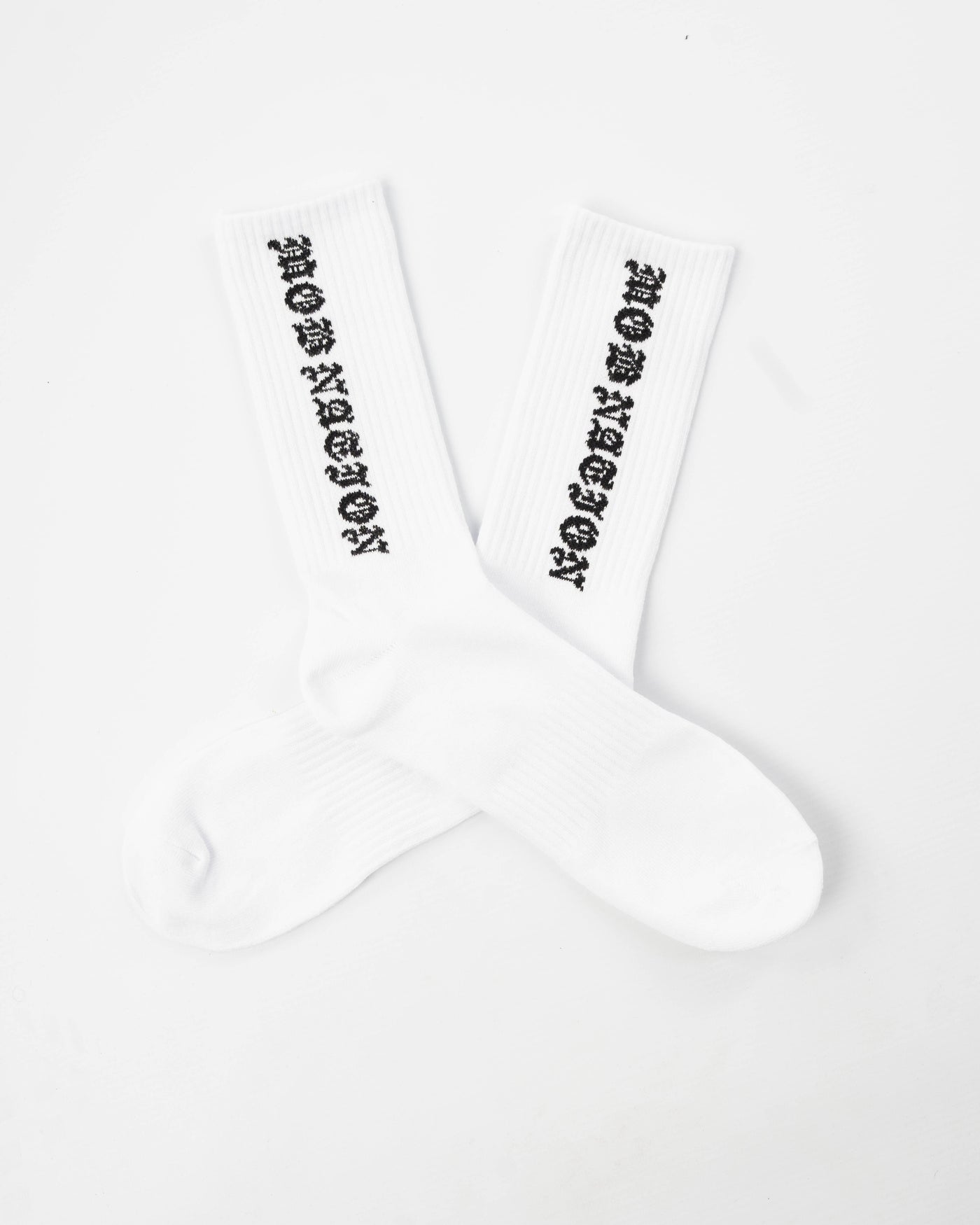 White essential socks